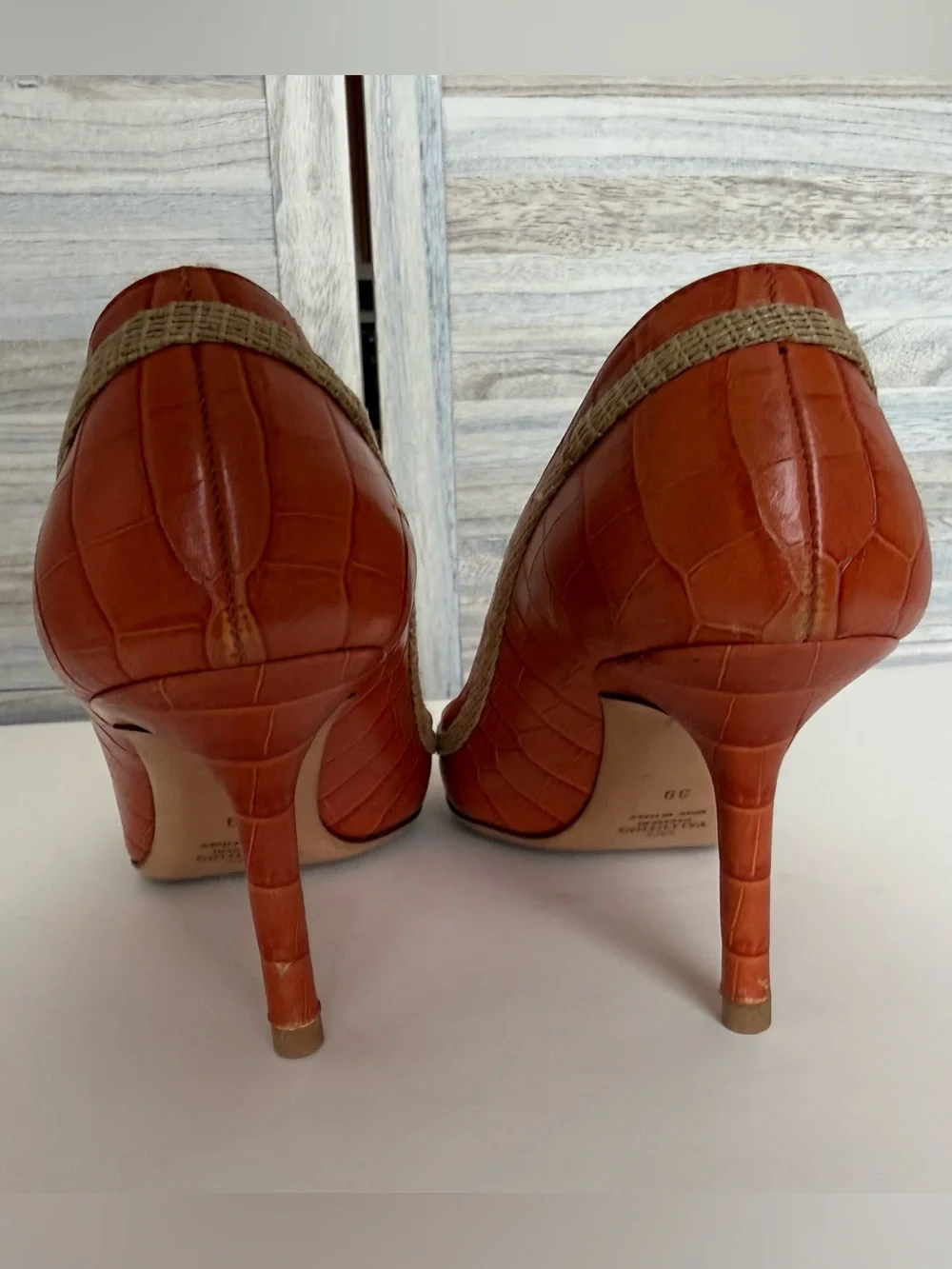 RARE Valentino Garavani Croc-Embossed Orange Leather Pumps with Gold Trim